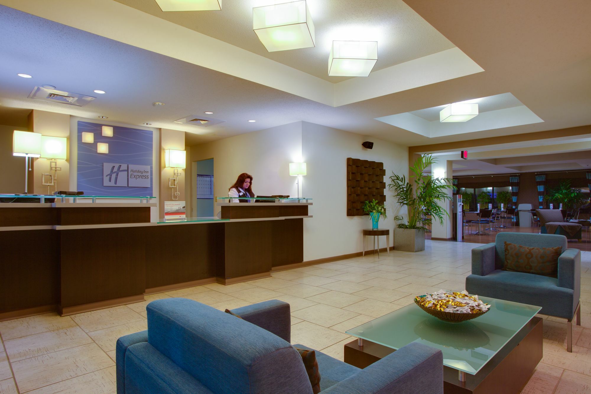 Holiday Inn Express Hotel & Suites Greensboro-East, An Ihg Hotel Экстерьер фото